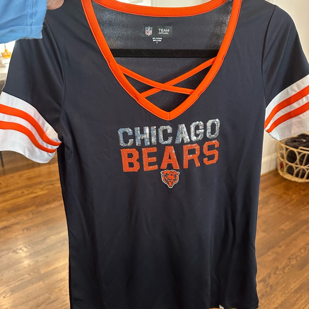 NWOT - NFL brand Chicago Bears super cute size small top